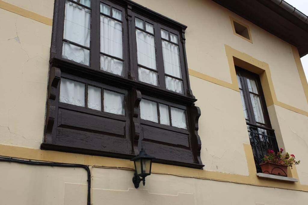 Casa Del Cuetu. Traditional Village House In Asturias Mere Exterior photo