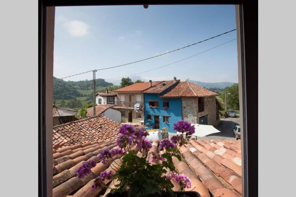 Casa Del Cuetu. Traditional Village House In Asturias Mere Exterior photo